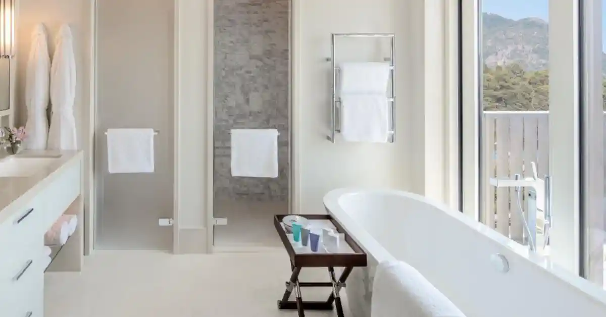 Regent Porto Montenegro Aqua suite bathroom