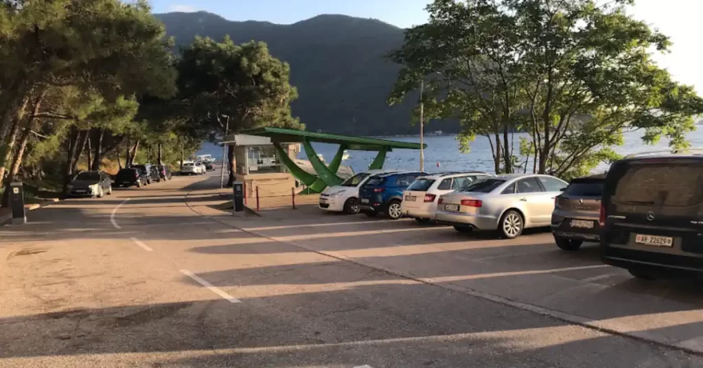 Perast Parking North