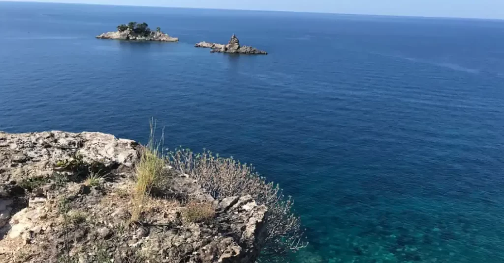 Petrovac Islets